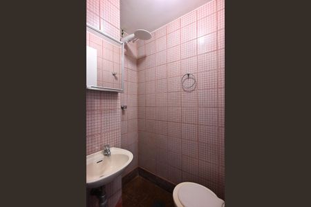 Apartamento à venda com 692m², 4 quartos e 4 vagasBanheiro de Serviço