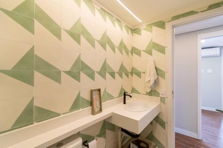 Apartamento para alugar com 107m², 3 quartos e 2 vagasBanheiro Social