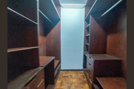 Apartamento para alugar com 164m², 3 quartos e 2 vagasCloset da suíte