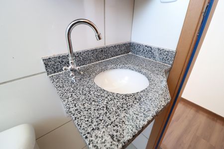 Apartamento para alugar com 45m², 2 quartos e 1 vagaBanheiro Social