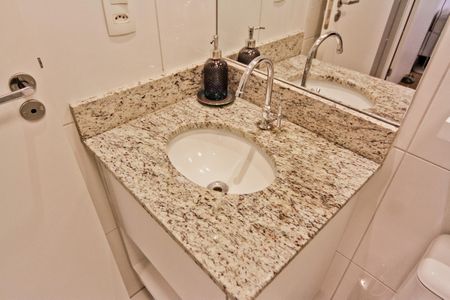 Banheiro de apartamento para alugar com 2 quartos, 52m² em Casa Verde, São Paulo