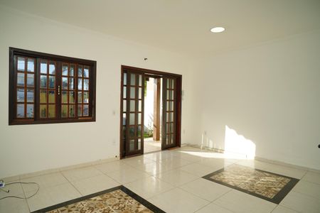 Sala de casa para alugar com 2 quartos, 90m² em Parque Eldorado, Maricá