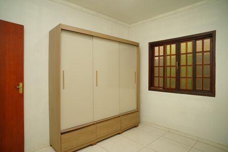 Casa para alugar com 90m², 2 quartos e 1 vaga Casa para alugar com 90m², 2 quartos e 1 vagaQuarto 1