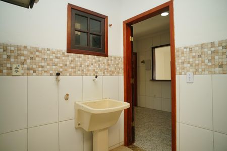 Casa para alugar com 90m², 2 quartos e 1 vaga Casa para alugar com 90m², 2 quartos e 1 vagaÁrea de Serviço