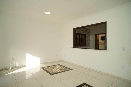 Casa para alugar com 90m², 2 quartos e 1 vaga Casa para alugar com 90m², 2 quartos e 1 vagaSala