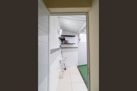 Casa para alugar com 90m², 2 quartos e 1 vagaÁrea externa