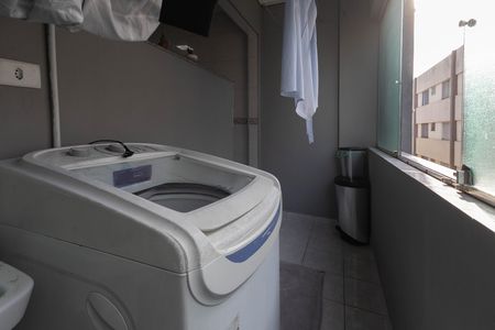 Apartamento à venda com 79m², 2 quartos e 1 vagaÁrea de Serviço
