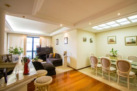 Apartamento à venda com 156m², 4 quartos e 3 vagasSala