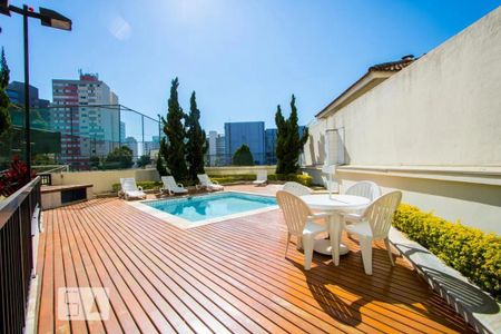 Apartamento à venda com 156m², 4 quartos e 3 vagasÁrea comum - Piscina