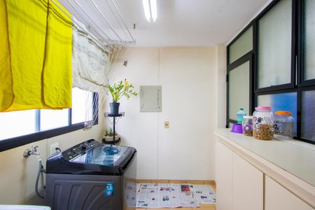Apartamento à venda com 156m², 4 quartos e 3 vagasÁrea de serviço