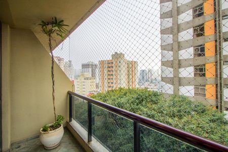 Varanda da sala de apartamento à venda com 4 quartos, 156m² em Vila Assunção, Santo André