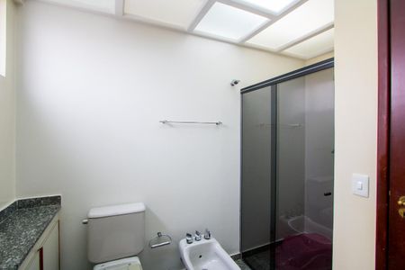 Apartamento à venda com 156m², 4 quartos e 3 vagasBanheiro social