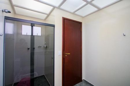 Apartamento à venda com 156m², 4 quartos e 3 vagasBanheiro social