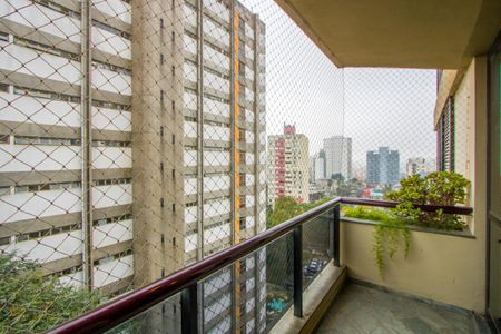 Varanda da sala de apartamento à venda com 4 quartos, 156m² em Vila Assunção, Santo André
