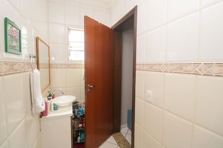 Casa para alugar com 195m², 3 quartos e 3 vagasBanheiro da Suíte