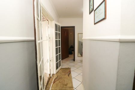 Casa para alugar com 195m², 3 quartos e 3 vagasCorredor
