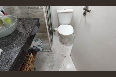 Banheiro de apartamento à venda com 2 quartos, 55m² em Fazenda Aricanduva, São Paulo