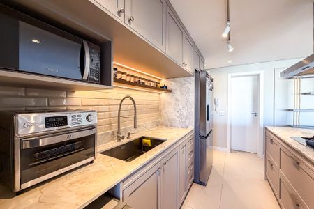 Apartamento à venda com 105m², 2 quartos e 2 vagas Apartamento à venda com 105m², 2 quartos e 2 vagasCozinha