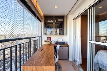 Apartamento à venda com 105m², 2 quartos e 2 vagas Apartamento à venda com 105m², 2 quartos e 2 vagasVaranda da Suíte 1