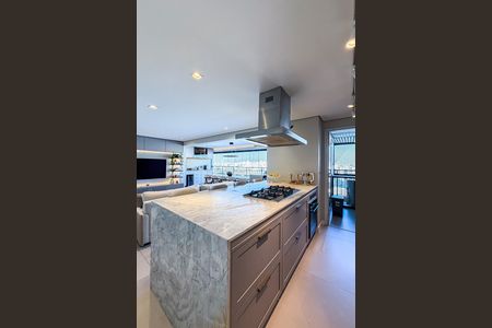 Apartamento à venda com 105m², 2 quartos e 2 vagas Apartamento à venda com 105m², 2 quartos e 2 vagasCozinha