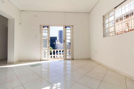 Sala de casa para alugar com 4 quartos, 150m² em Vila Esperança, São Paulo