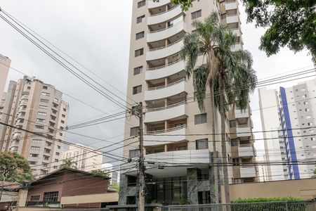 Apartamento à venda com 49m², 1 quarto e 1 vaga Apartamento à venda com 49m², 1 quarto e 1 vagaFachada
