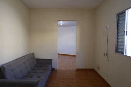 Casa para alugar com 1 quarto, 70m² em Jardim Guarapiranga, São Paulo