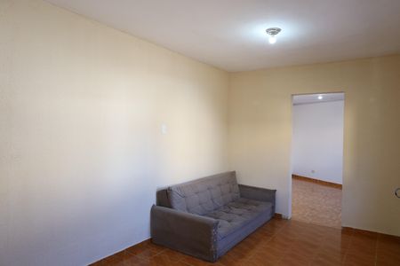 Casa para alugar com 1 quarto, 70m² em Jardim Guarapiranga, São Paulo
