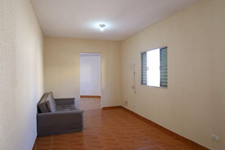 Casa para alugar com 1 quarto, 70m² em Jardim Guarapiranga, São Paulo