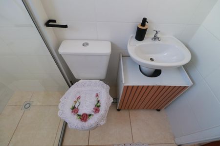 Banheiro  de apartamento para alugar com 2 quartos, 42m² em Planalto Verde, Ribeirão Preto