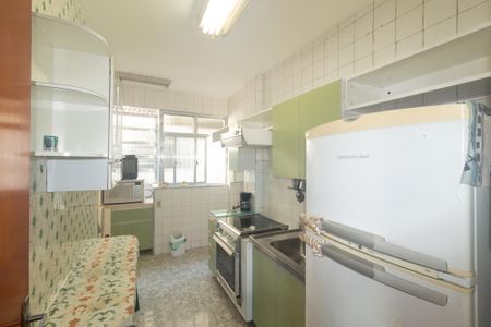 Apartamento à venda com 89m², 2 quartos e 1 vagaCozinha e Área de Serviço