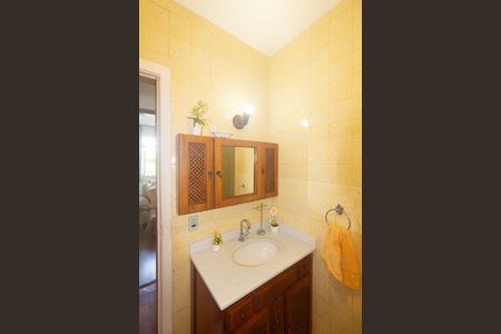 Apartamento à venda com 89m², 2 quartos e 1 vagaBanheiro Social