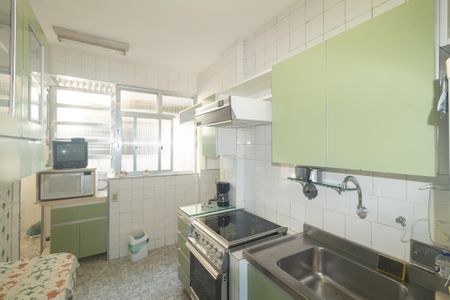 Apartamento à venda com 89m², 2 quartos e 1 vagaCozinha e Área de Serviço