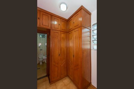 Apartamento para alugar com 90m², 2 quartos e 1 vagaQuarto de Serviço - Armário