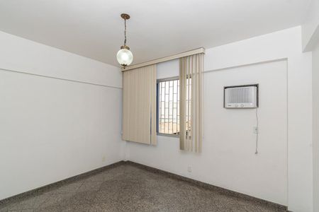 Apartamento para alugar com 90m², 2 quartos e 1 vagaQuarto 1