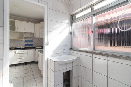 Apartamento para alugar com 108m², 2 quartos e 1 vagaÁrea de Serviço
