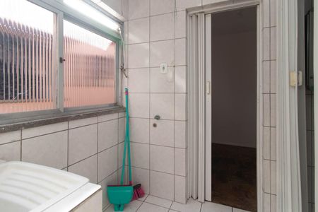 Apartamento para alugar com 108m², 2 quartos e 1 vagaÁrea de Serviço