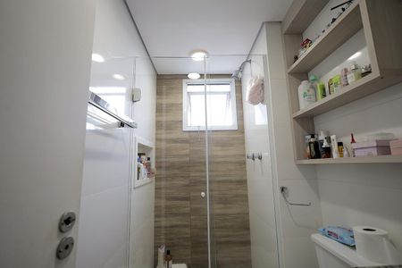 Apartamento à venda com 69m², 3 quartos e 2 vagasBanheiro Suíte