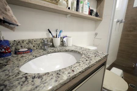 Apartamento à venda com 69m², 3 quartos e 2 vagasBanheiro 1