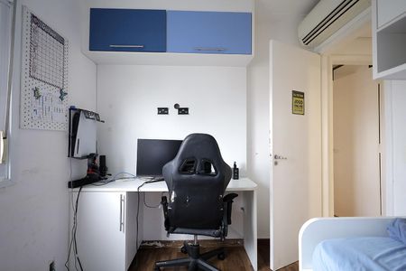 Apartamento à venda com 69m², 3 quartos e 2 vagasQuarto 2
