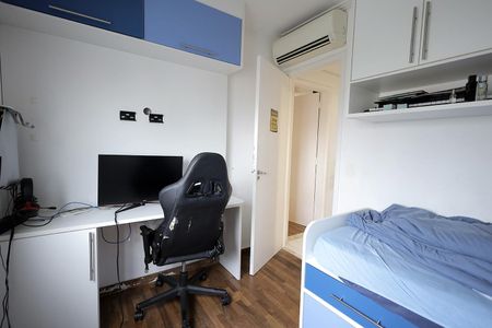 Apartamento à venda com 69m², 3 quartos e 2 vagasQuarto 2