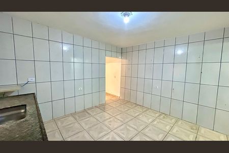 Casa para alugar com 120m², 2 quartos e 1 vagaCozinha