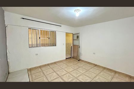 Sala de casa para alugar com 2 quartos, 120m² em Vila Nova Bonsucesso, Guarulhos