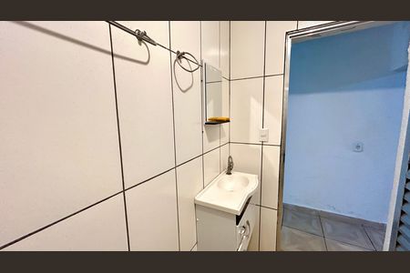 Casa para alugar com 120m², 2 quartos e 1 vagaBanheiro