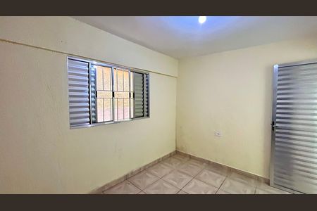 Casa para alugar com 120m², 2 quartos e 1 vagaQuarto 1