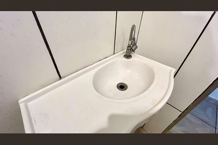 Casa para alugar com 120m², 2 quartos e 1 vagaBanheiro