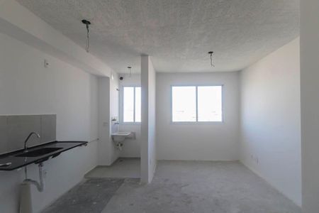 Sala/Cozinha de apartamento à venda com 2 quartos, 38m² em Vila Graciosa, São Paulo