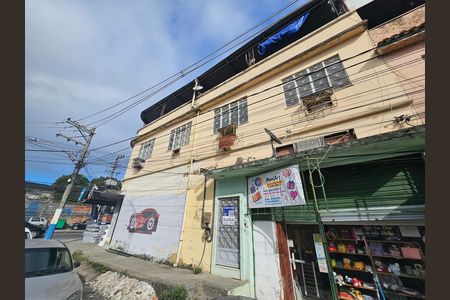Fachada de apartamento para alugar com 2 quartos, 78m² em Santo Antonio da Prata, Belford Roxo
