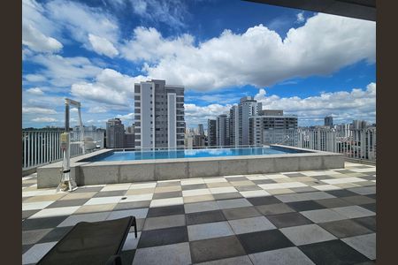 Studio para alugar com 21m², 1 quarto e sem vaga Studio para alugar com 21m², 1 quarto e sem vagaÁrea comum - Piscina