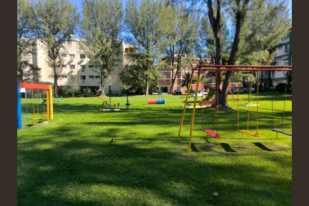 Apartamento à venda com 88m², 2 quartos e 2 vagasQuintal